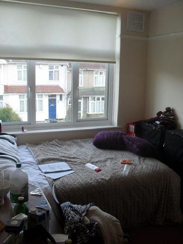  Image of 4 bedroom House Share to rent in Keys Avenue Horfield Bristol BS7 at Horfield Bristol Horfield, BS7 0HG